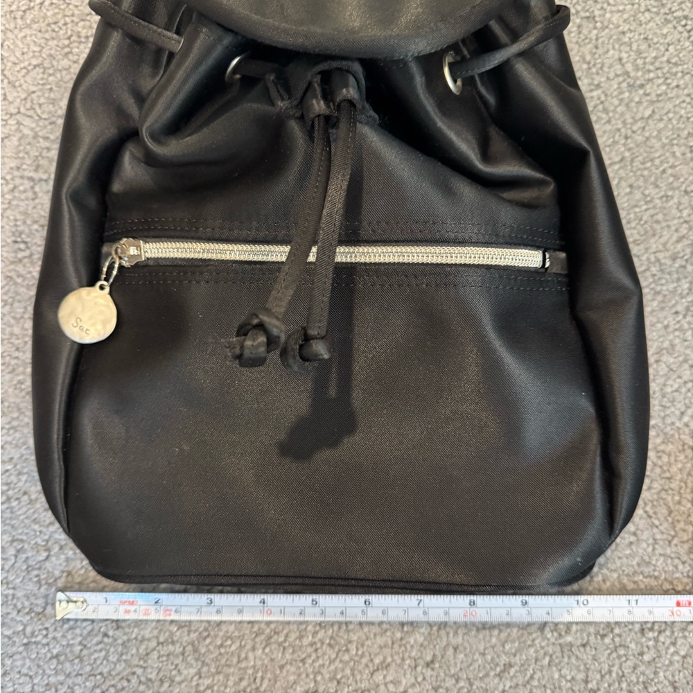 Vintage Sac Black Satin Backpack with Silver Accents - Approx. 1992-1995 Japan - Picture 5 of 11